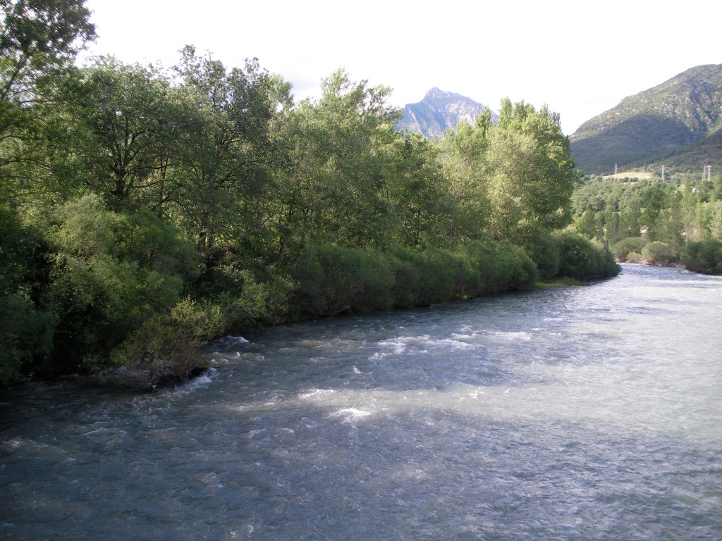 río Ésera