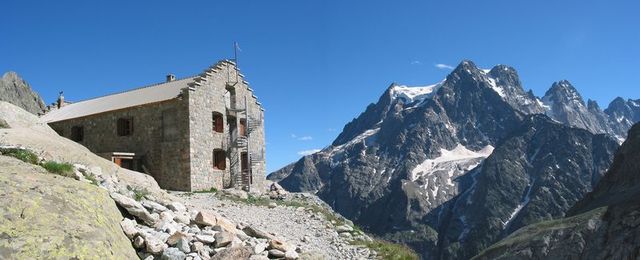 refugio glacier blanc